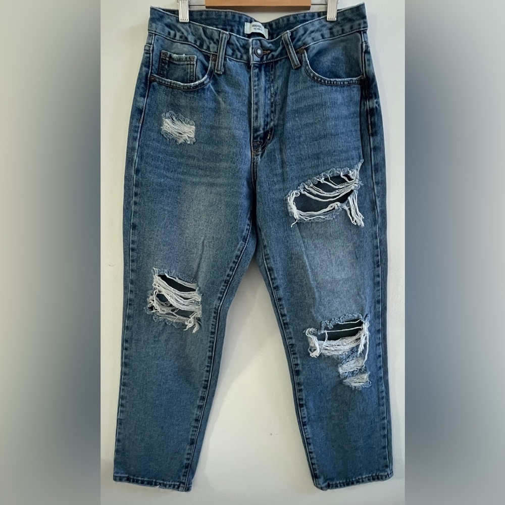 Forever 21 Women's Blue Distressed Boyfriend Jeans Size:28